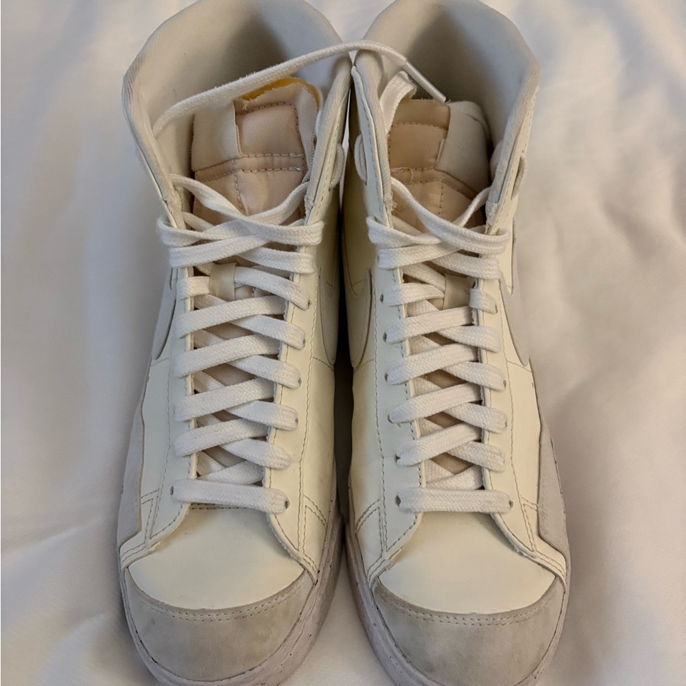 Nike Blazers - Cream and Gray